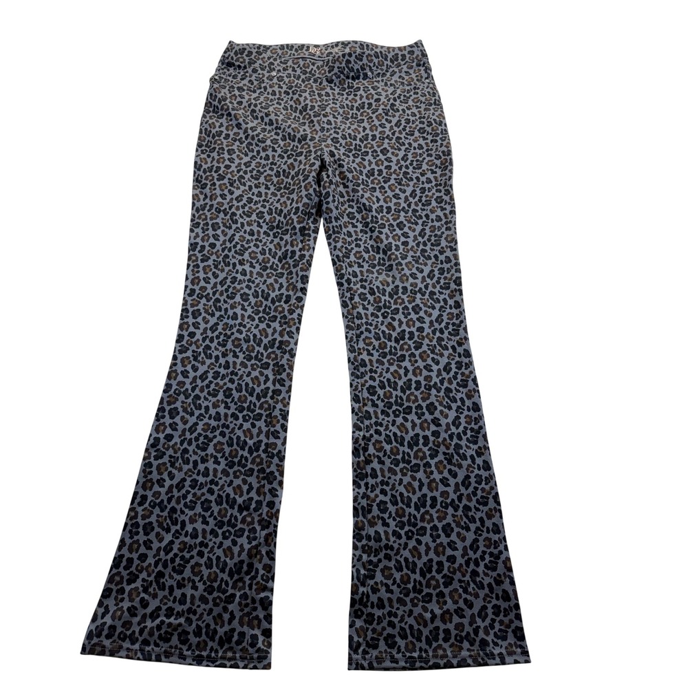 DG2 Diane Gilman Pants Women M Grey Leopard Print Flare Pull On Animal Stretch